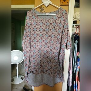 Lularoe top